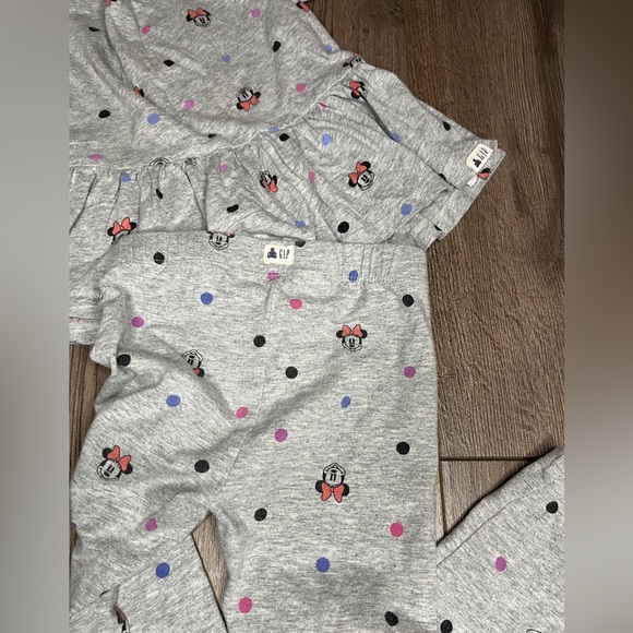 Baby Gap. Disney. 3T. Long sleeve top and pants set. Minnie Mouse pattern. EUC - Picture 4 of 4